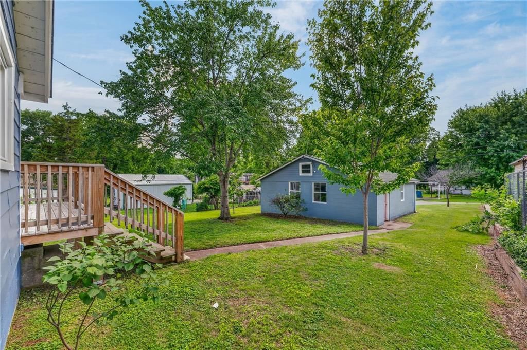 724 N Osage Street — photo 25