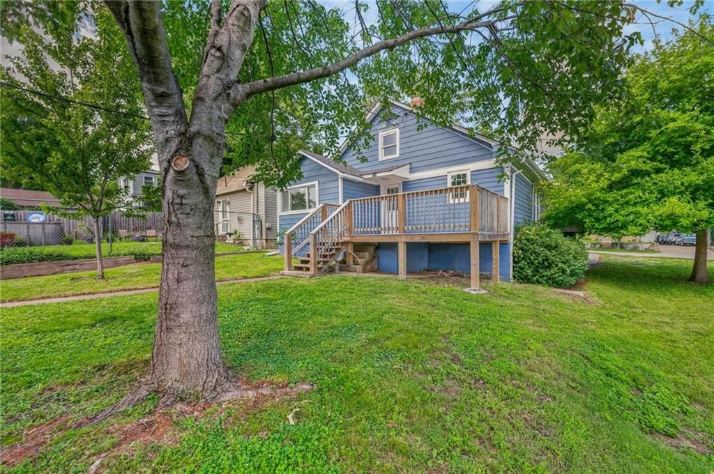 724 N Osage Street — photo 27