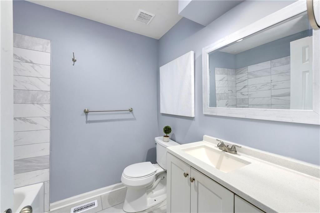 15709 W 127th Terrace — photo 11