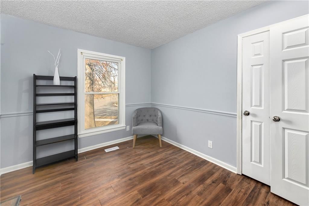 15709 W 127th Terrace — photo 14