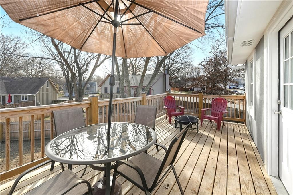 15709 W 127th Terrace — photo 20
