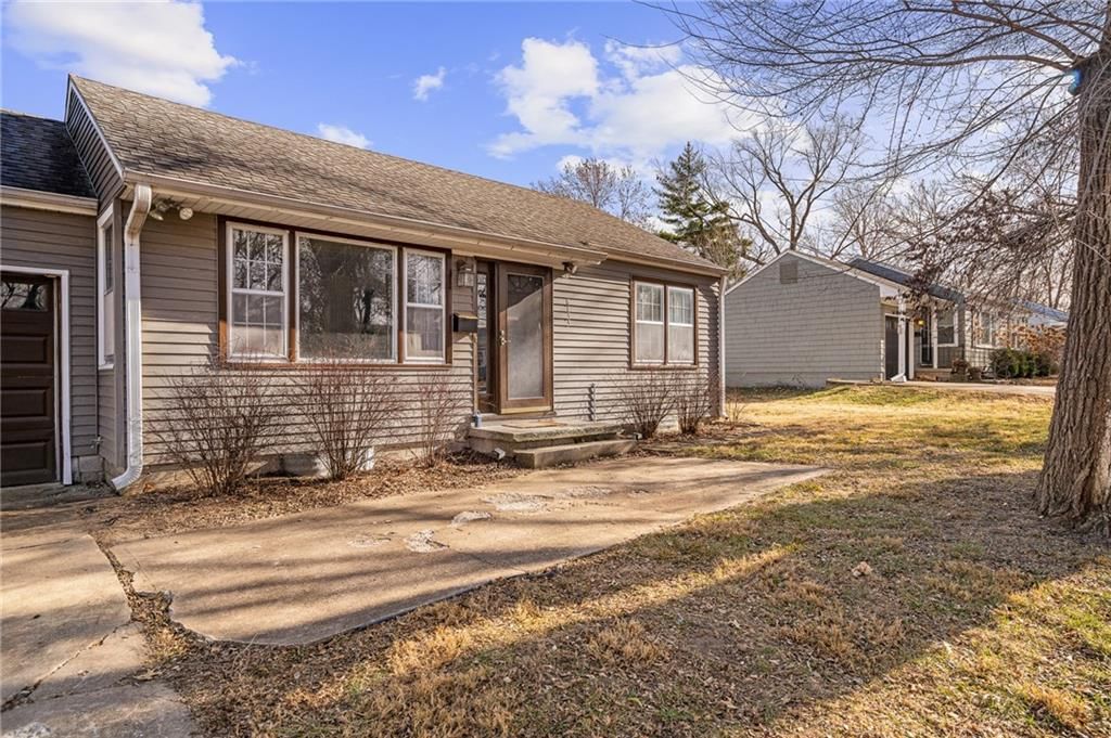 8133 Woodward Street — photo 3