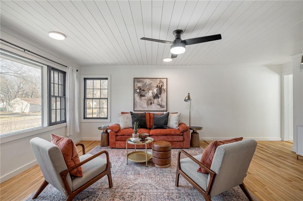 8133 Woodward Street — photo 15