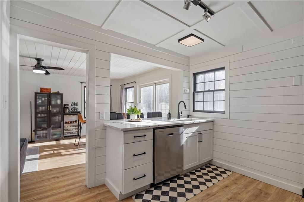 8133 Woodward Street — photo 30