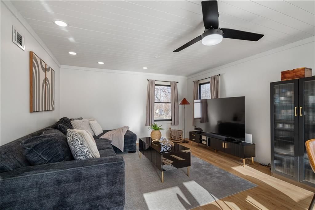 8133 Woodward Street — photo 38