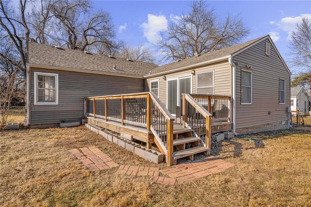 8133 Woodward Street — photo 41