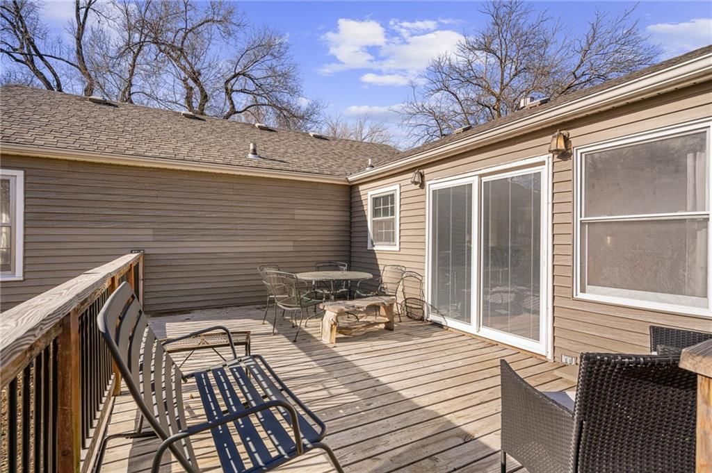 8133 Woodward Street — photo 43