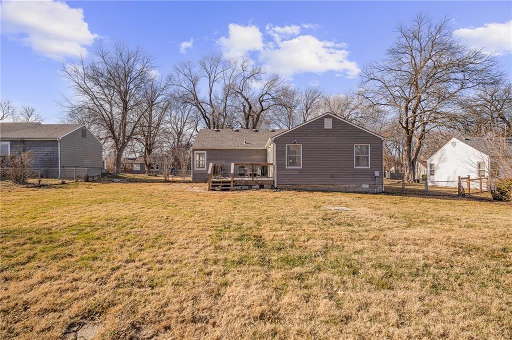 8133 Woodward Street — photo 45