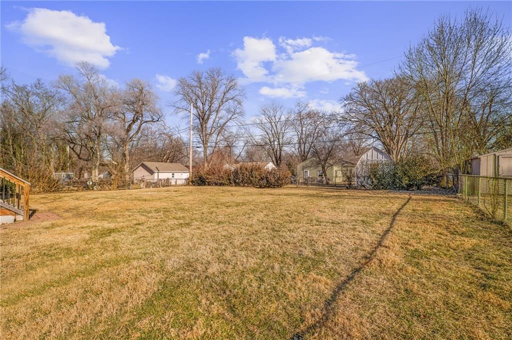 8133 Woodward Street — photo 47