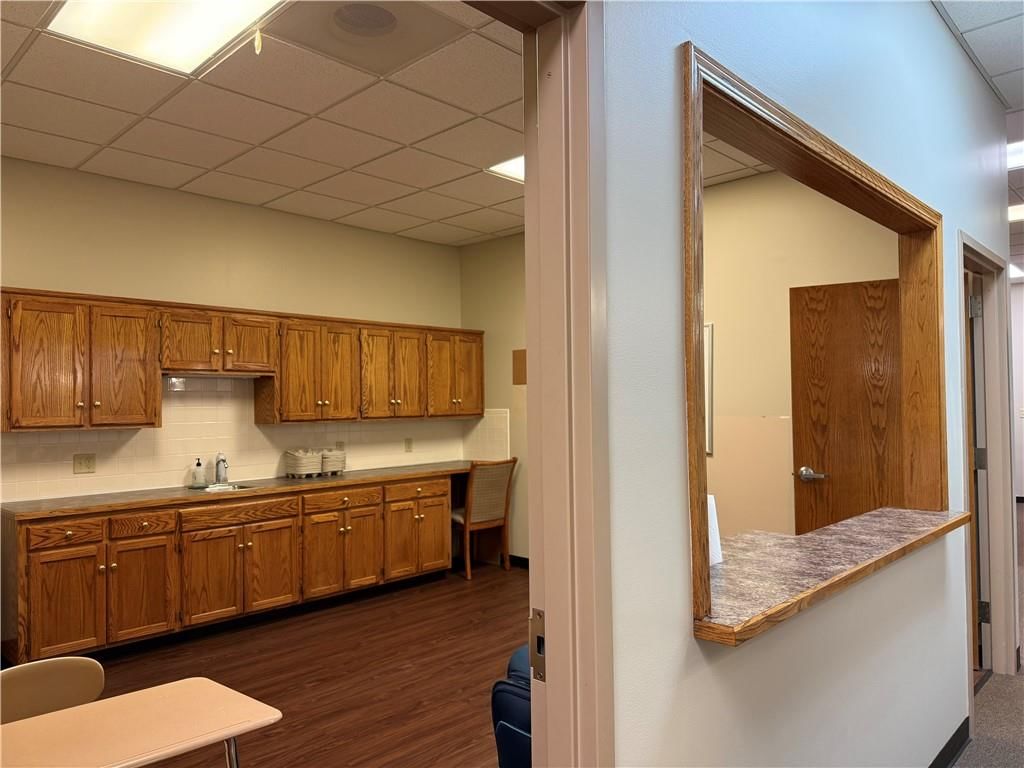 232 NE Tudor Road — photo 16