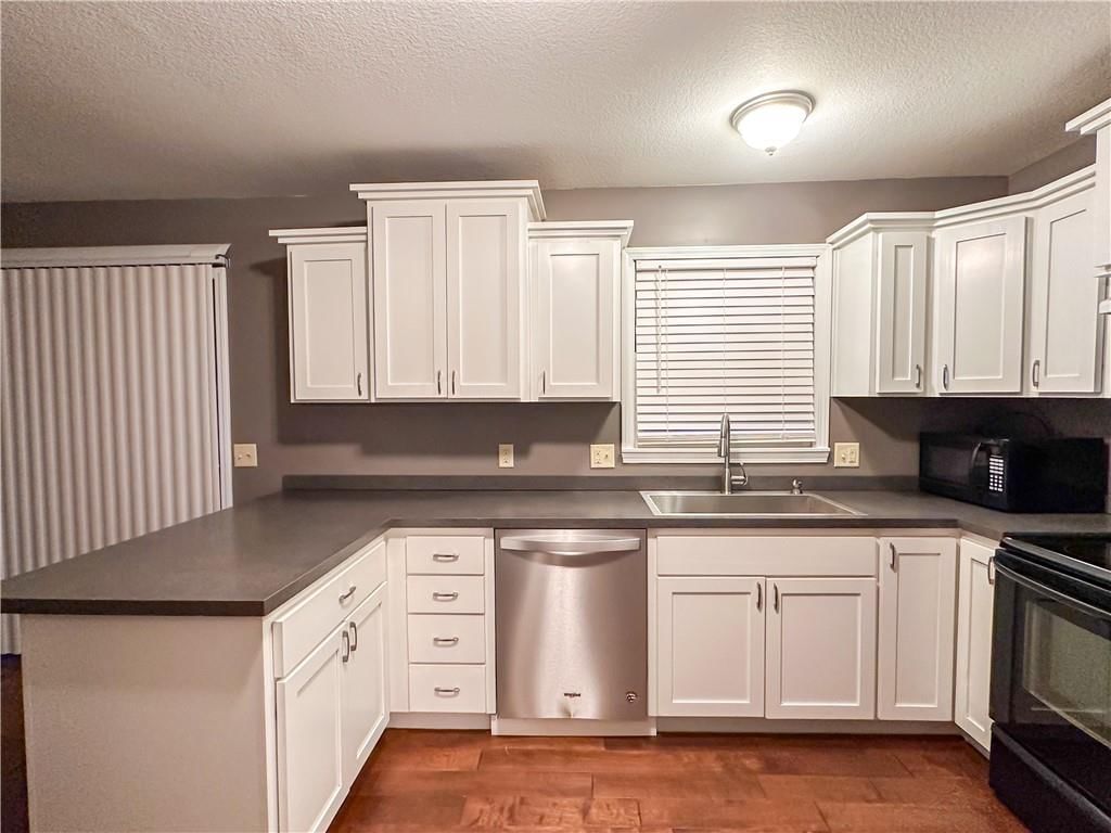 1112 Vest Drive — photo 2
