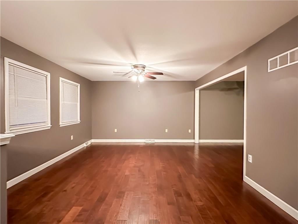 1112 Vest Drive — photo 4