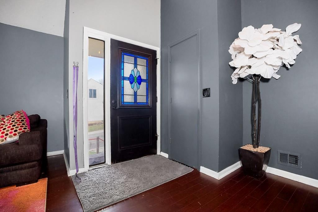 12525 W 85th Terrace — photo 2
