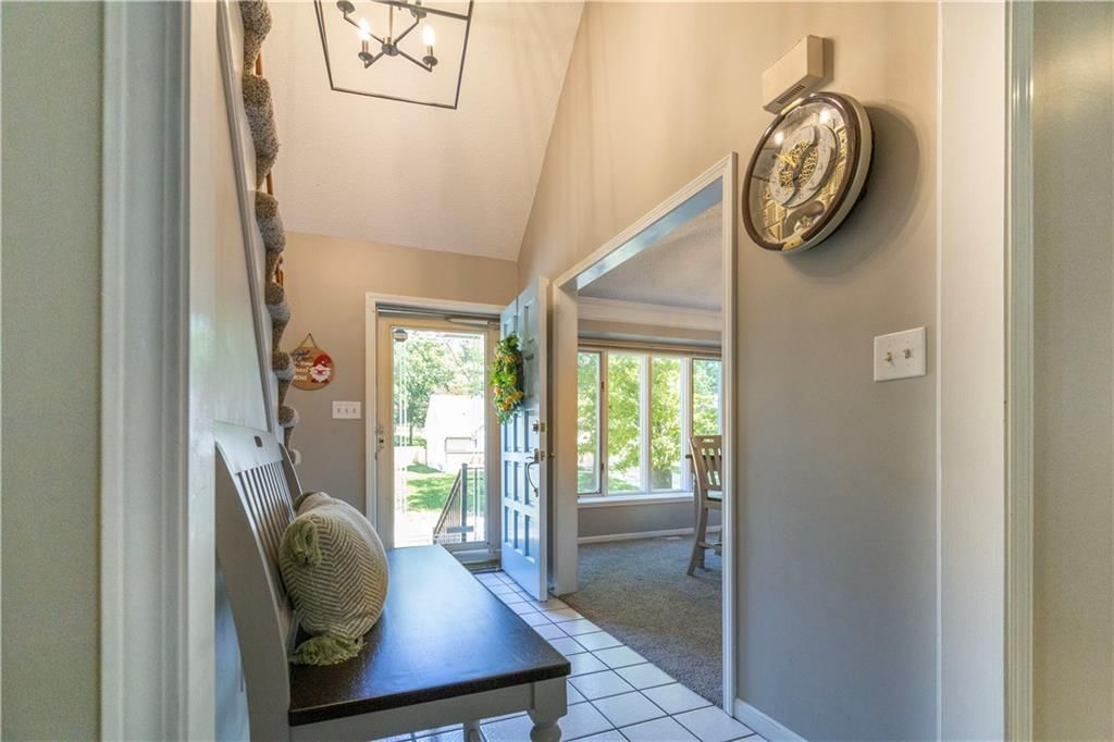 1602 NW Weatherstone Lane — photo 5