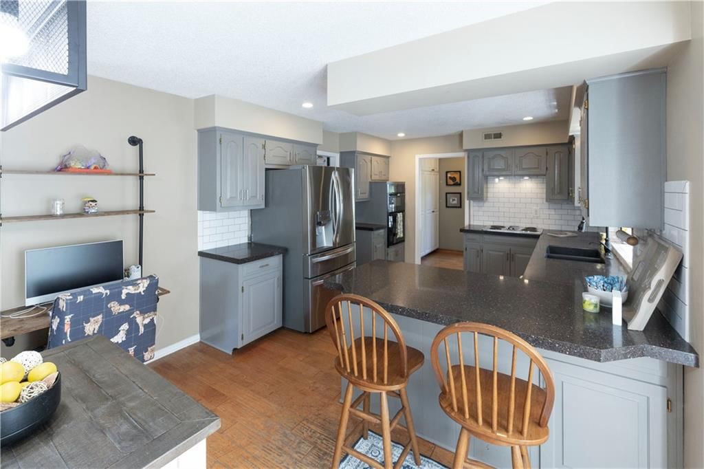 1602 NW Weatherstone Lane — photo 17