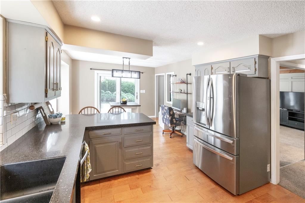 1602 NW Weatherstone Lane — photo 18