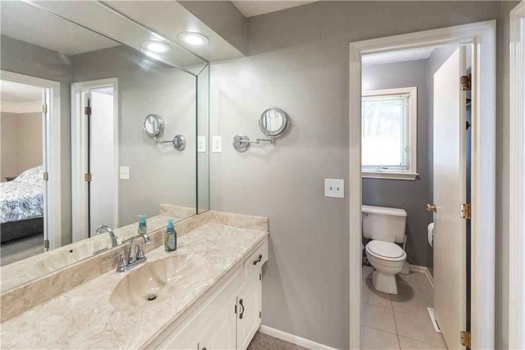1602 NW Weatherstone Lane — photo 25