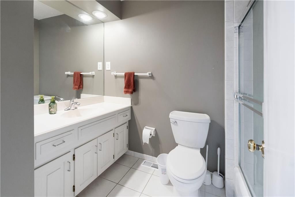 1602 NW Weatherstone Lane — photo 33