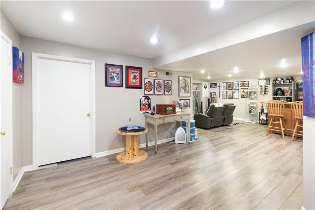 1602 NW Weatherstone Lane — photo 35