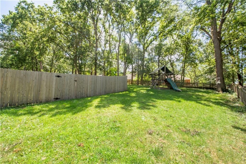 1602 NW Weatherstone Lane — photo 40