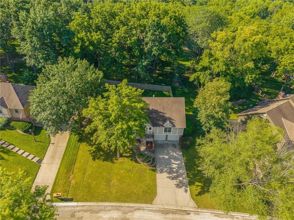 1602 NW Weatherstone Lane — photo 54