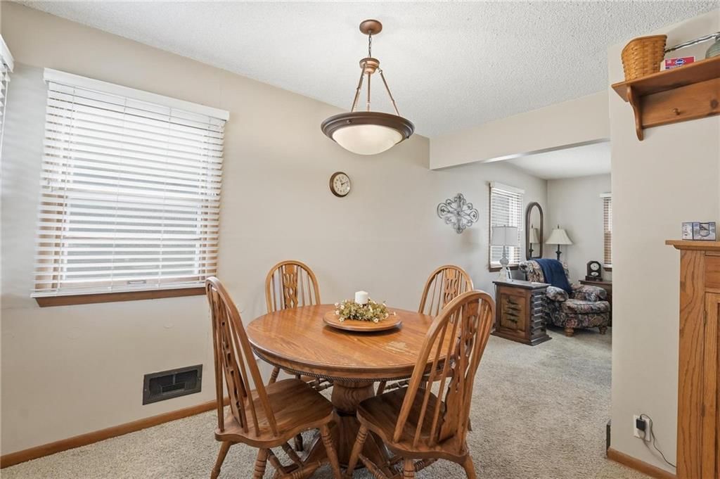4411 Sterling Avenue — photo 16