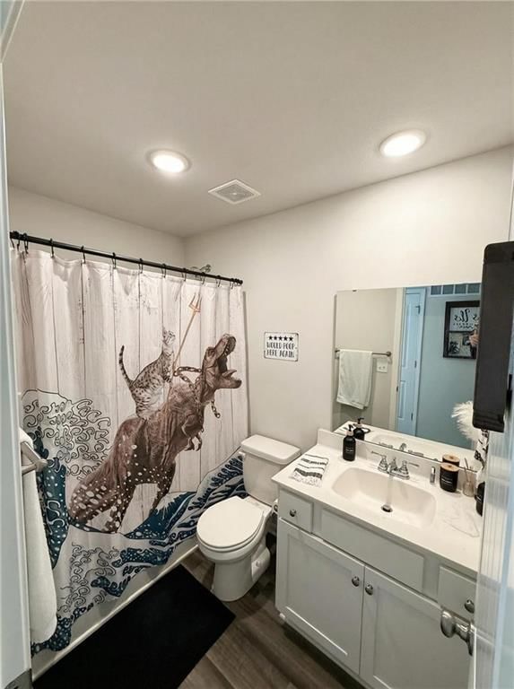 725 Connor Street — photo 6