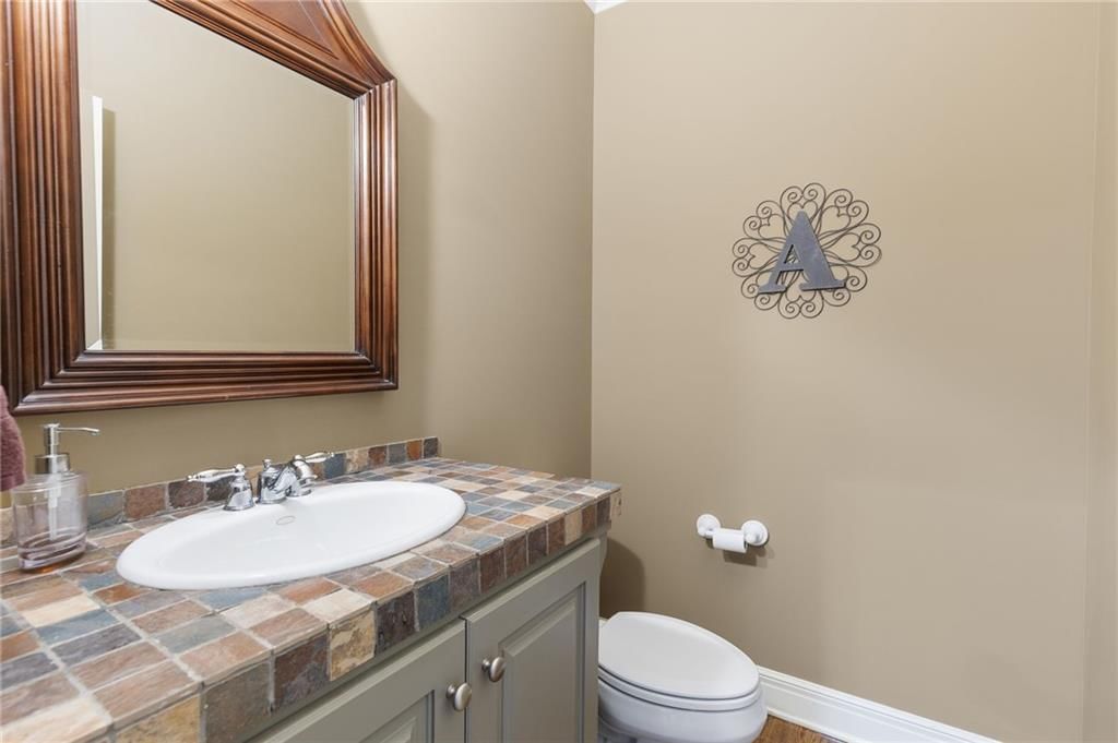 18125 Windsor Drive — photo 26