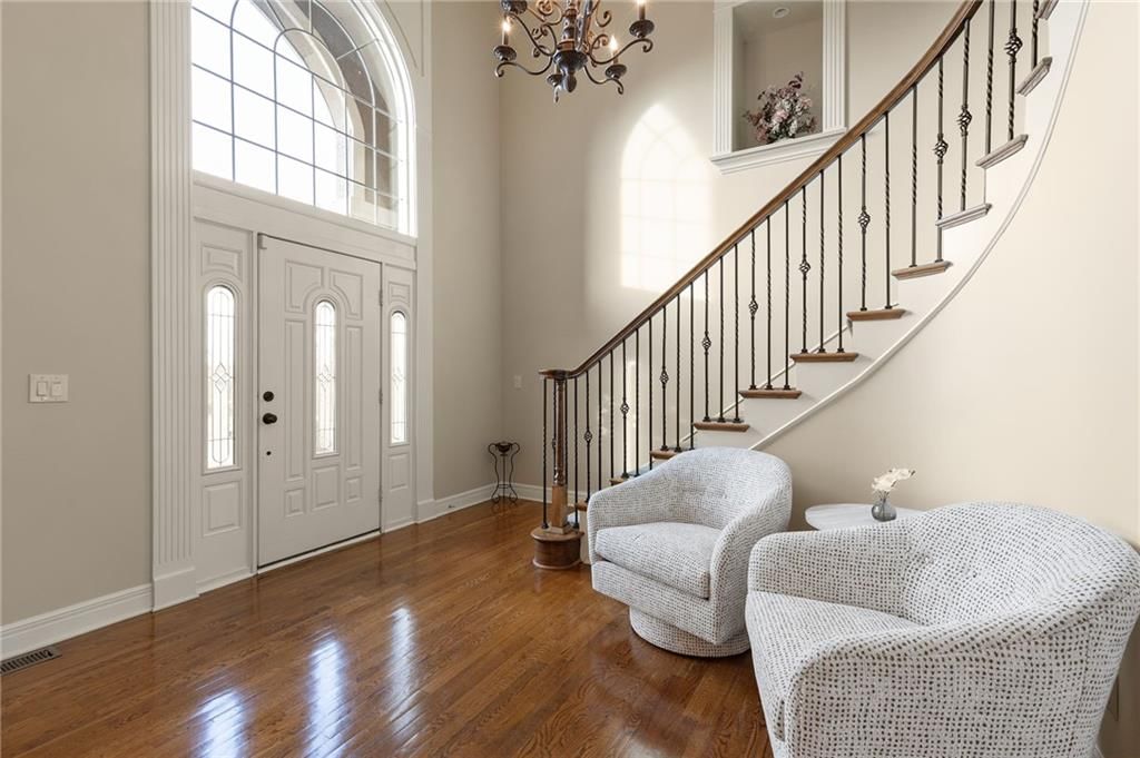 18125 Windsor Drive — photo 35