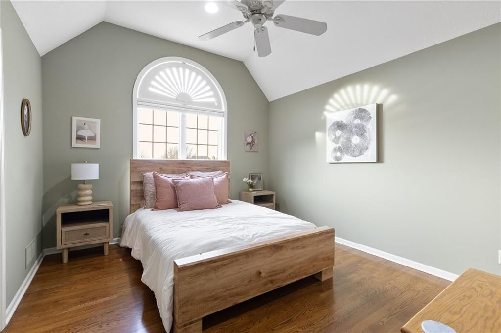 18125 Windsor Drive — photo 37