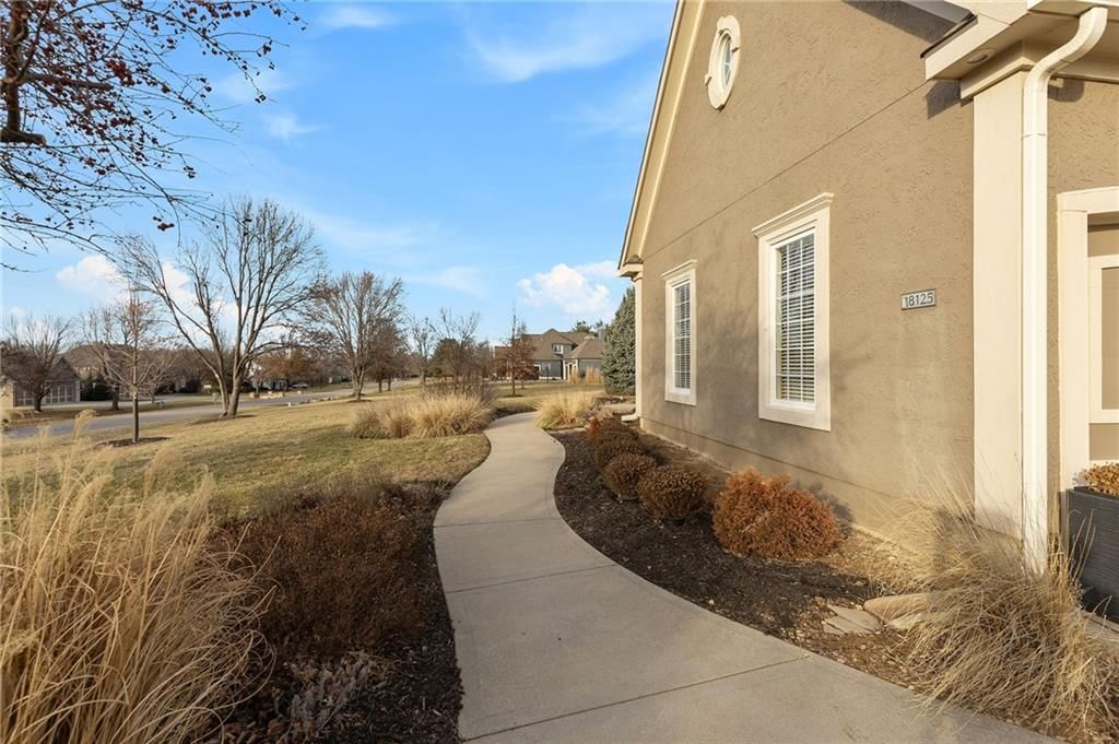 18125 Windsor Drive — photo 70