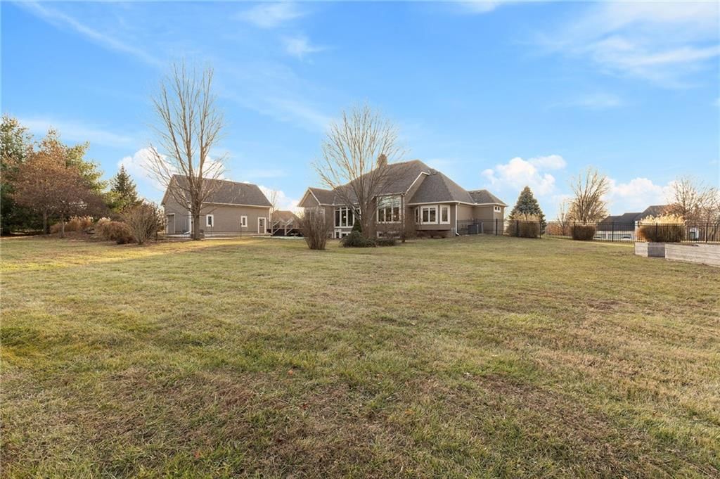 18125 Windsor Drive — photo 78