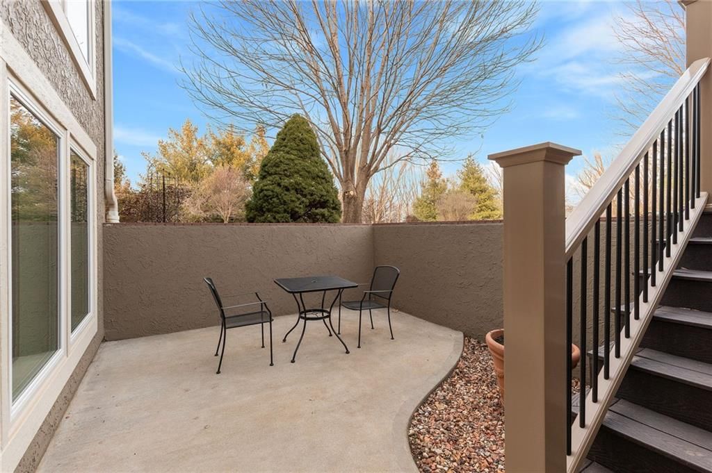 18125 Windsor Drive — photo 81