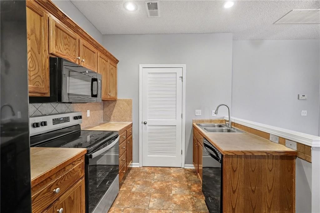 15963 S CRESTVIEW Drive — photo 6
