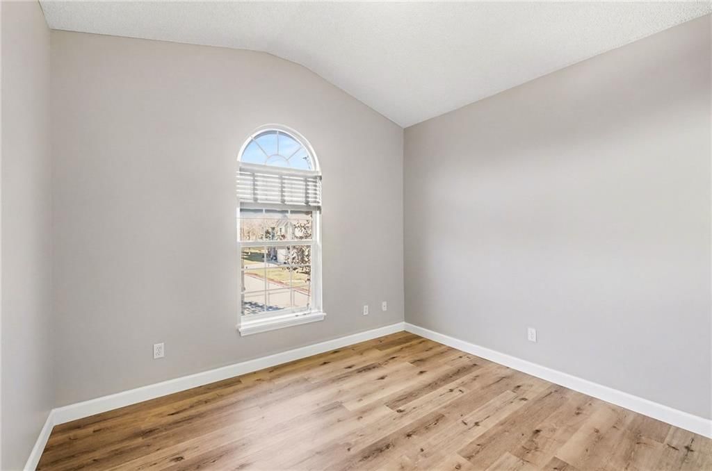 15963 S CRESTVIEW Drive — photo 9