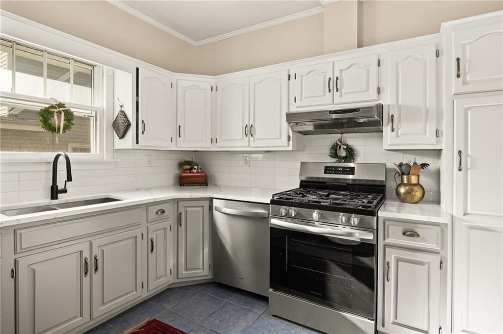 2215 Eugene Field Avenue — photo 11