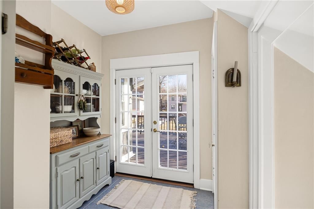 2215 Eugene Field Avenue — photo 12