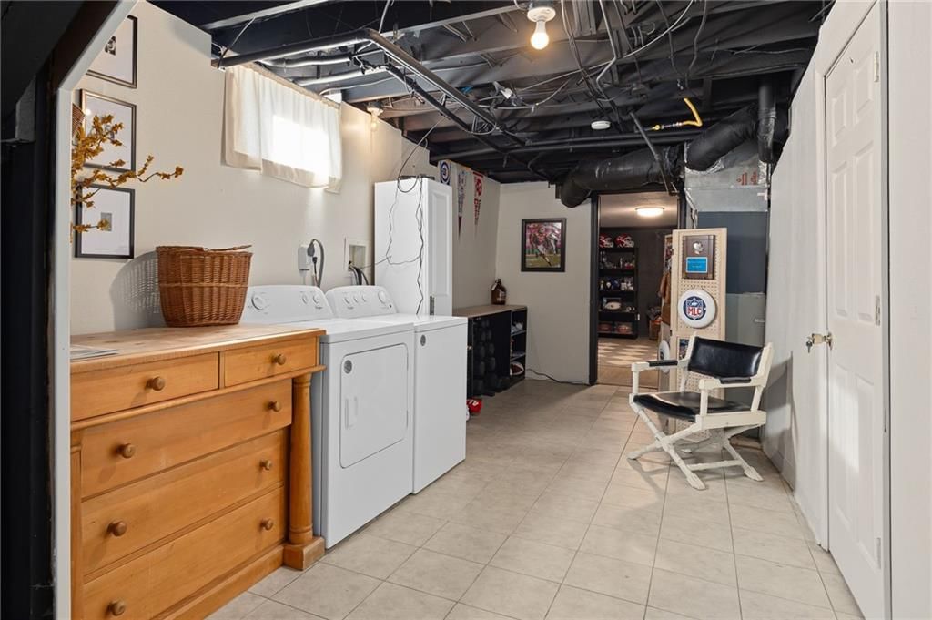 2215 Eugene Field Avenue — photo 24