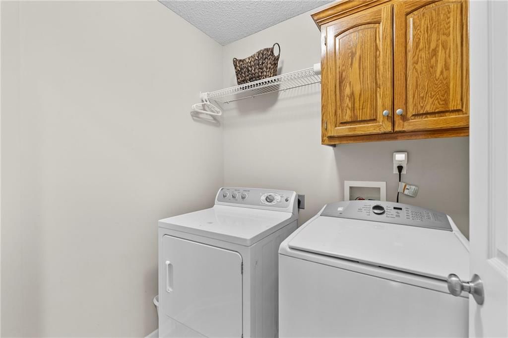 517 NE Hans Drive — photo 20