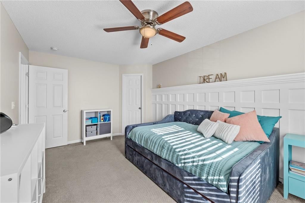 517 NE Hans Drive — photo 27
