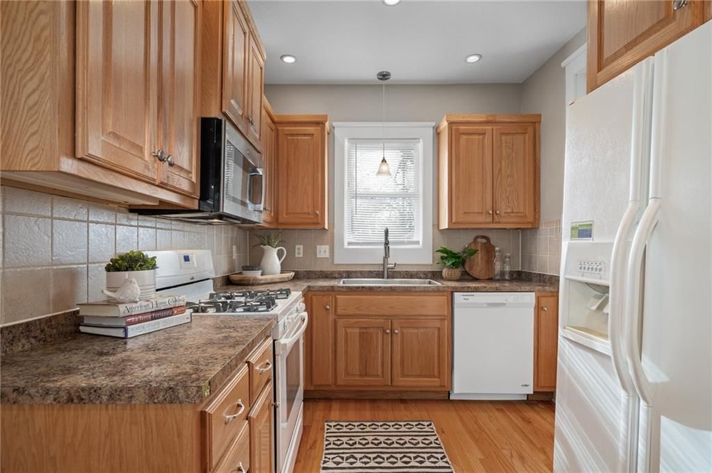 2511 W 46th Avenue — photo 15