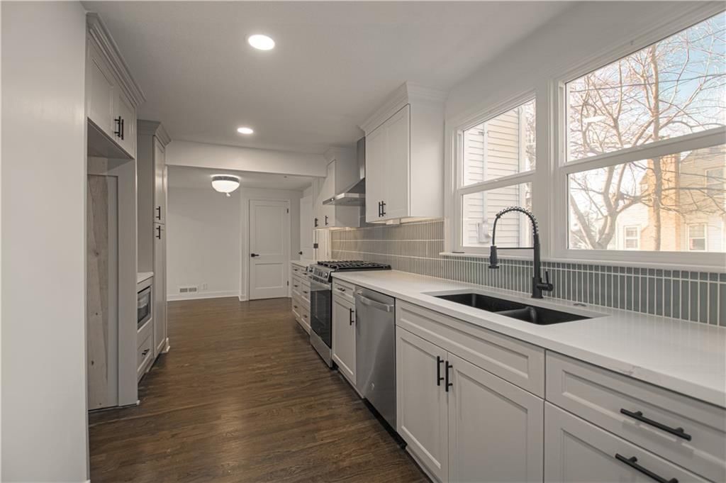 4933 Parish Drive — photo 4