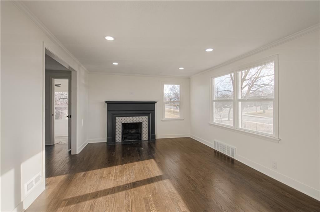 4933 Parish Drive — photo 5