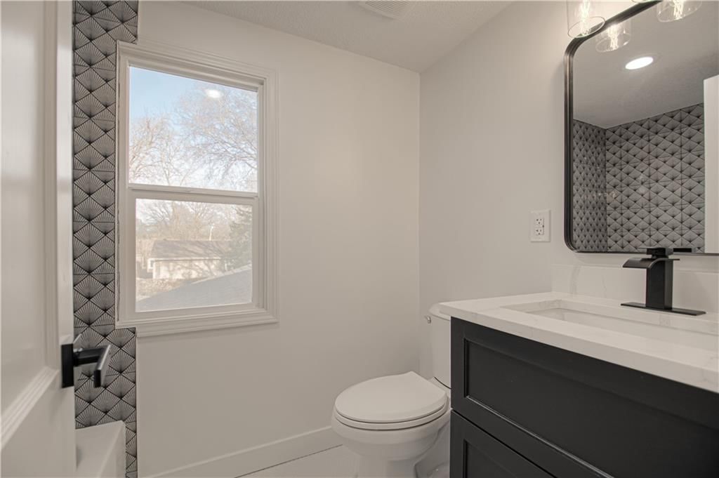4933 Parish Drive — photo 9