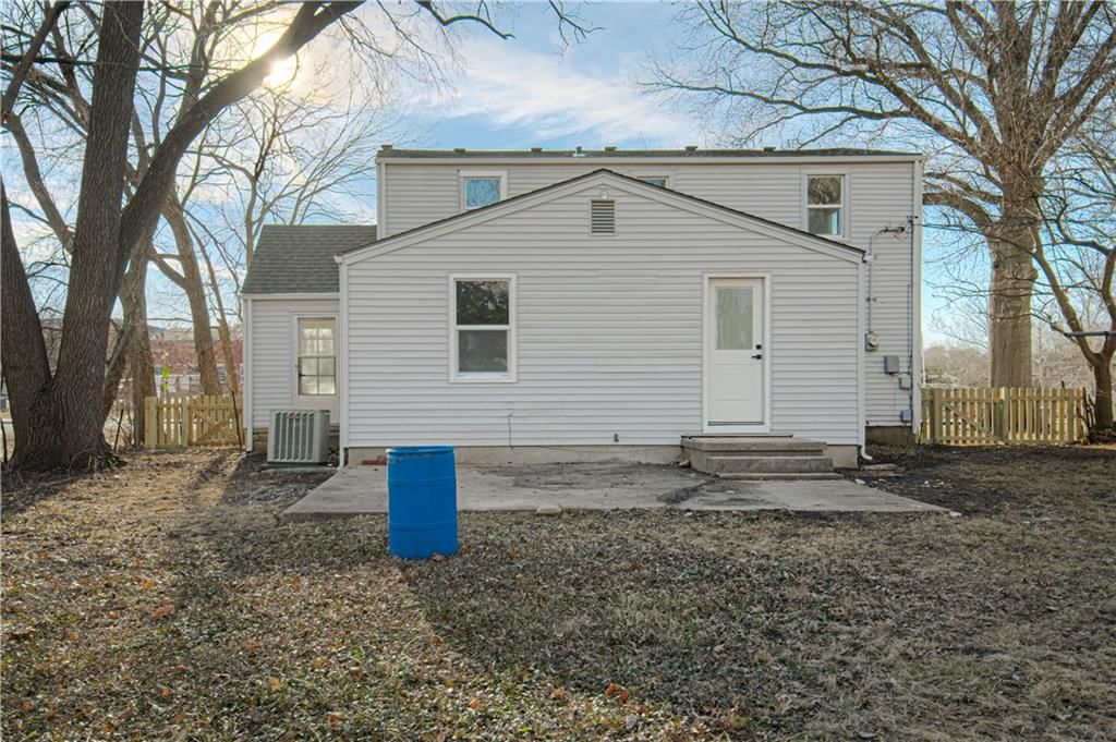 4933 Parish Drive — photo 23