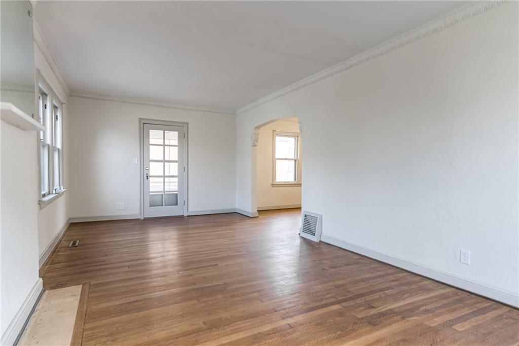 1005 W 77 Terrace — photo 6