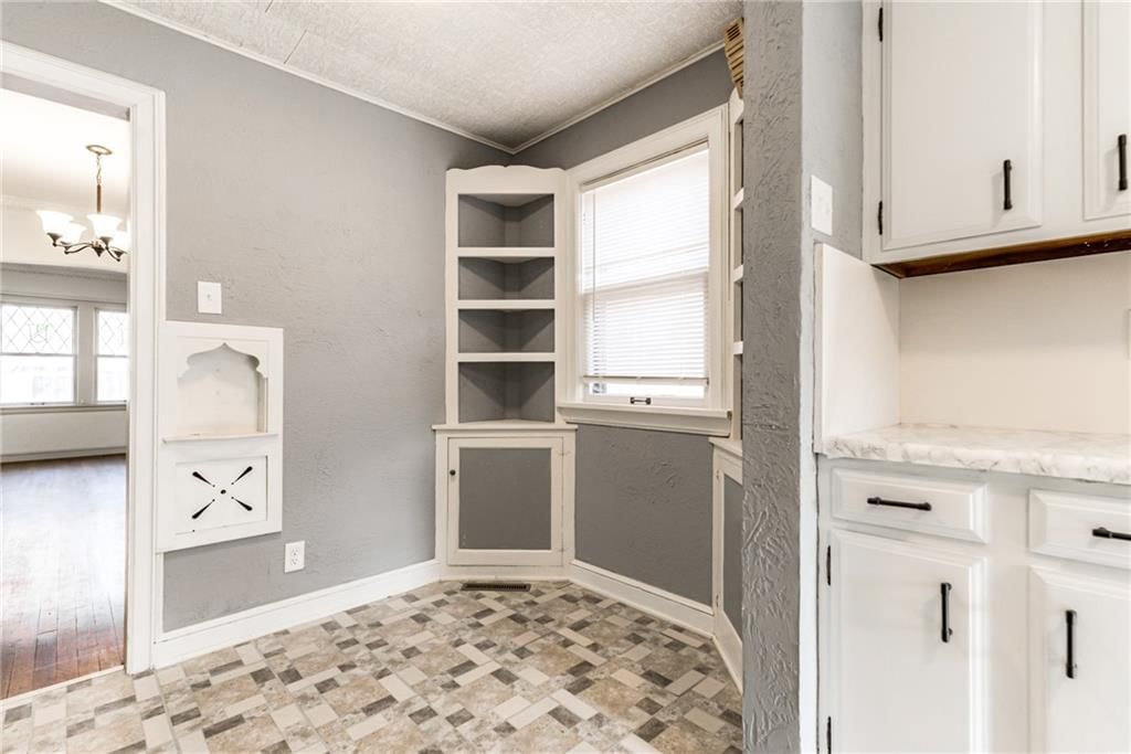 1005 W 77 Terrace — photo 12