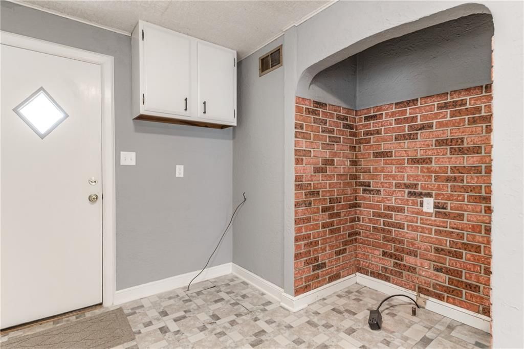 1005 W 77 Terrace — photo 15
