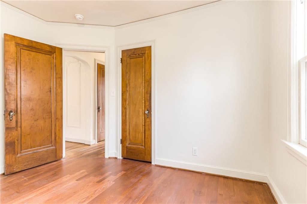 1005 W 77 Terrace — photo 17