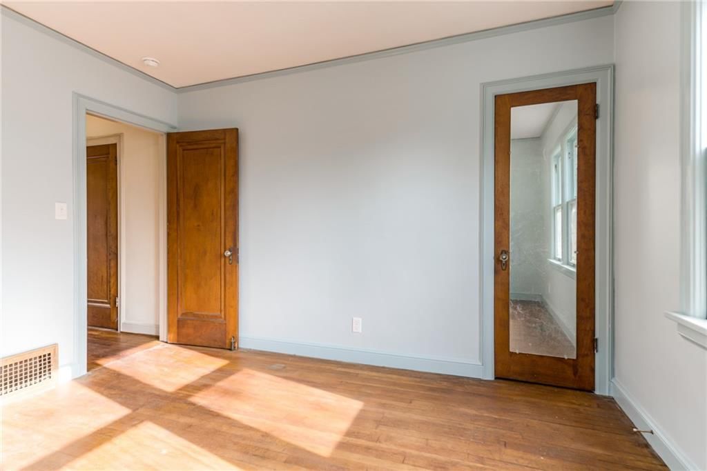 1005 W 77 Terrace — photo 20
